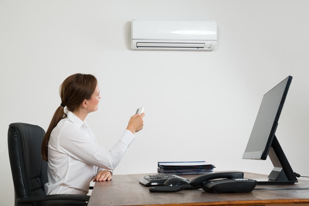 Jak wybrać odpowiednią klimatyzację do biura?